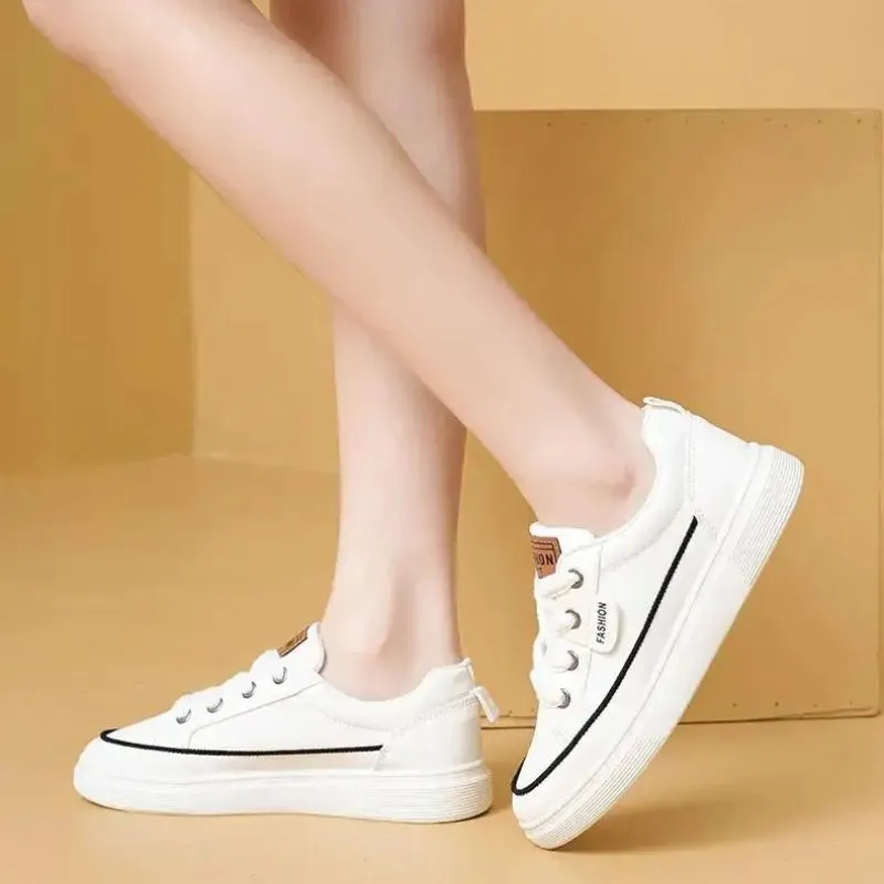 Women's Fashionable Casual Thick Bottom Breathable Leather Board Shoes