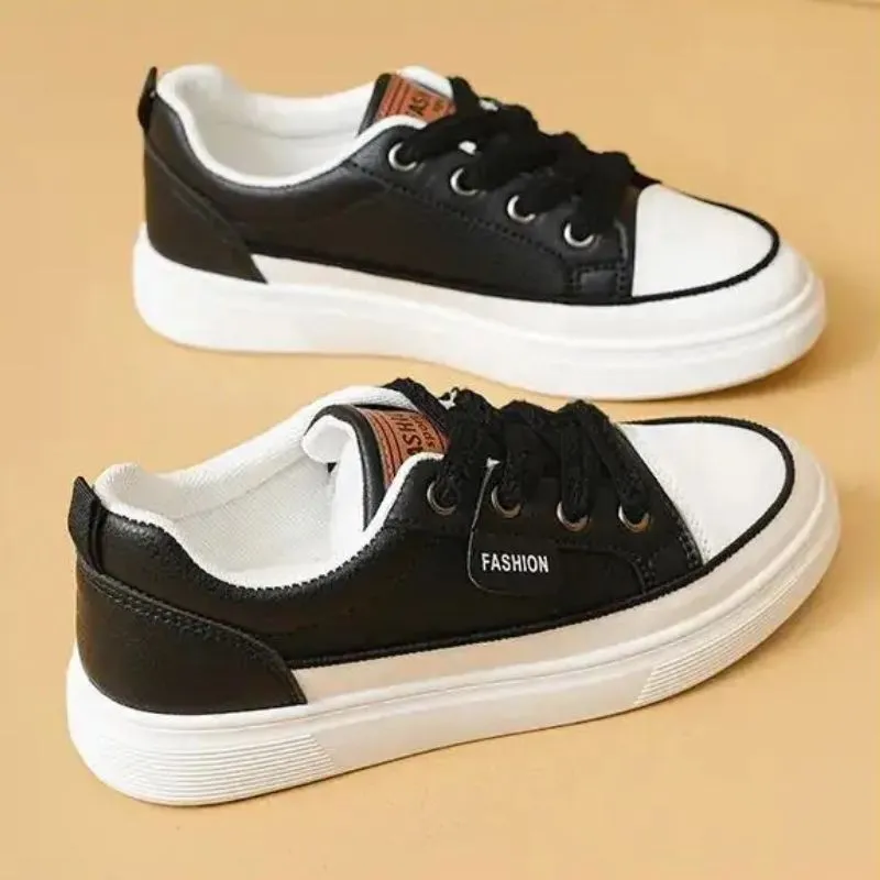 Women's Fashionable Casual Thick Bottom Breathable Leather Board Shoes